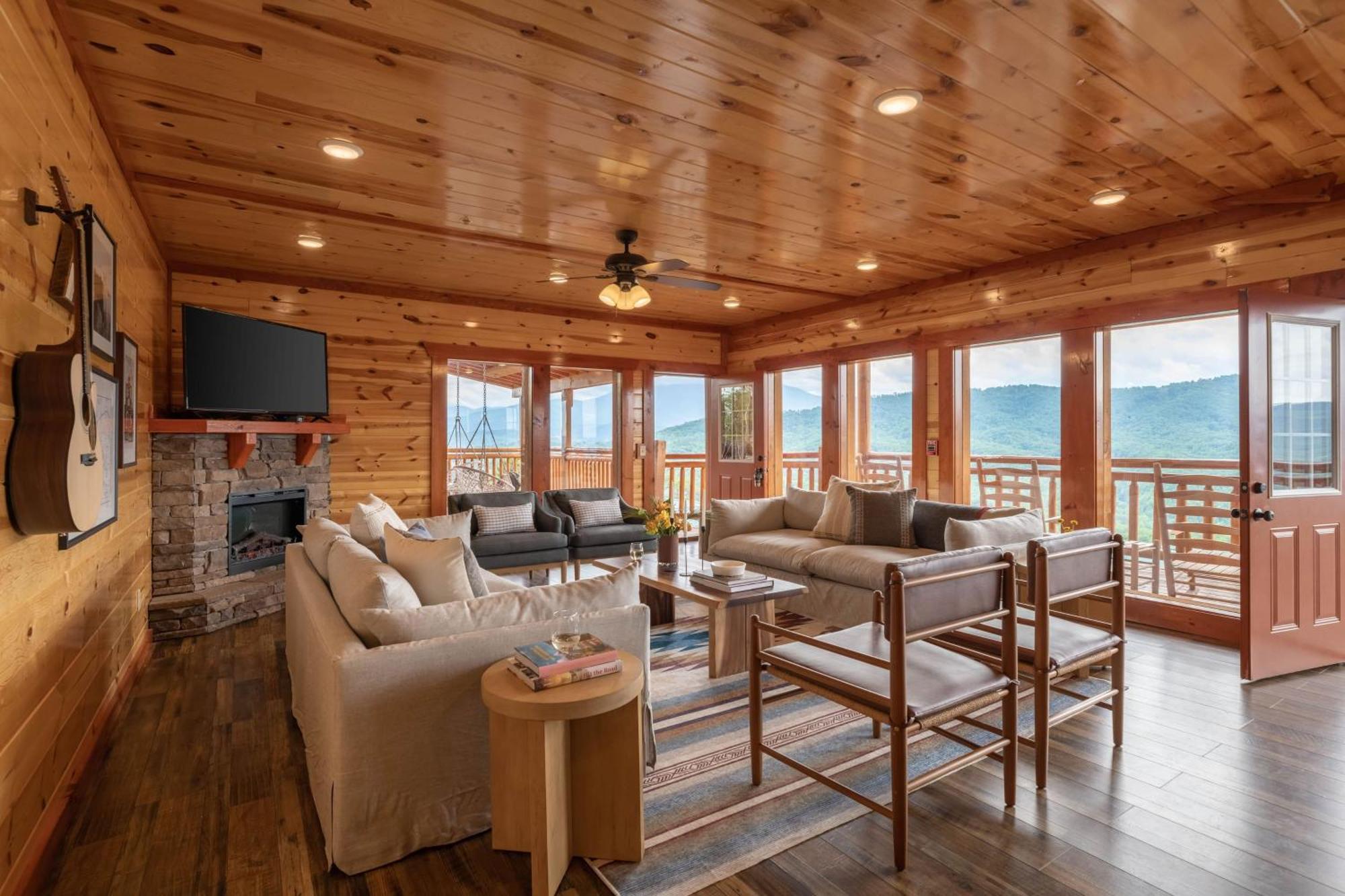 Sugarland By Avantstay Sleeps 28 Home Theatre Two Hot Tubs Indoor Pool Incredible Views Піджен-Фордж Екстер'єр фото